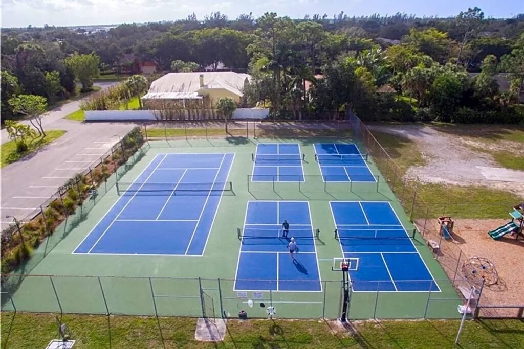 CRECA Naples Pickleball Courts near me, pickleball Naples, pickleball near me