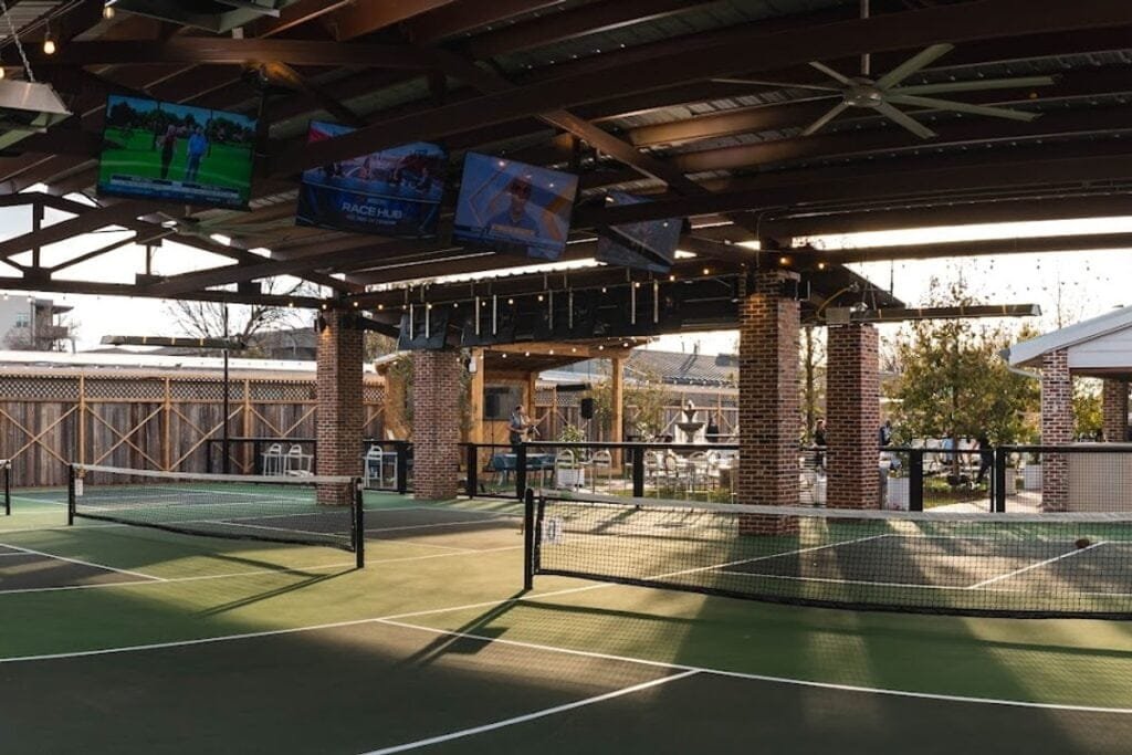 Courtside Kitchen Fort Worth Pickleball Courts near me, pickleball Fort Worth, pickleball near me