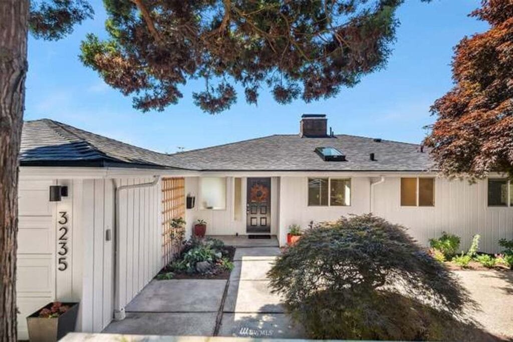 Magnolia Neighborhood of Seattle Seattle Pickleball Courts near me, pickleball Seattle, pickleball near me