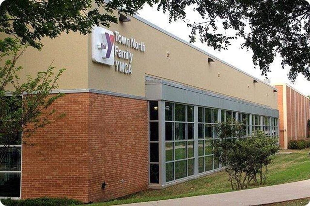 Semones Family YMCA (Town North) Dallas Pickleball Courts near me, pickleball Dallas, pickleball near me