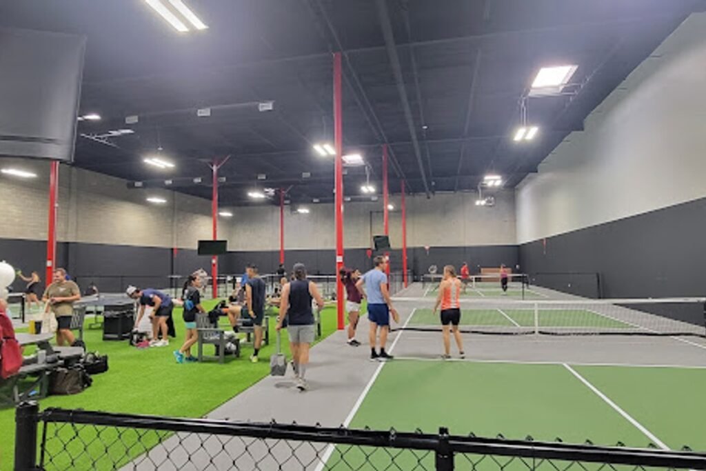 Elite Pickleball Club Houston Pickleball Courts near me, pickleball Houston, pickleball near me