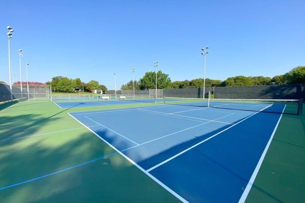 L B Houston Tennis Center Dallas Pickleball Courts near me, pickleball Dallas, pickleball near me