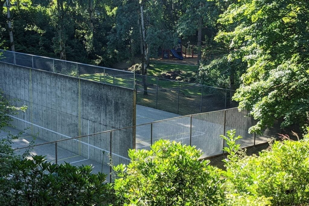 Enatai Neighborhood Park Bellevue Pickleball Courts near me, pickleball Bellevue, pickleball near me