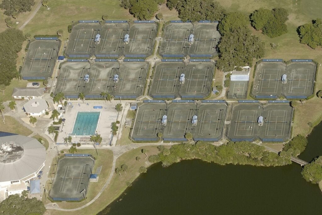 Serendipity Health & Racquet Club Sarasota Pickleball Courts near me, pickleball Sarasota, pickleball near me