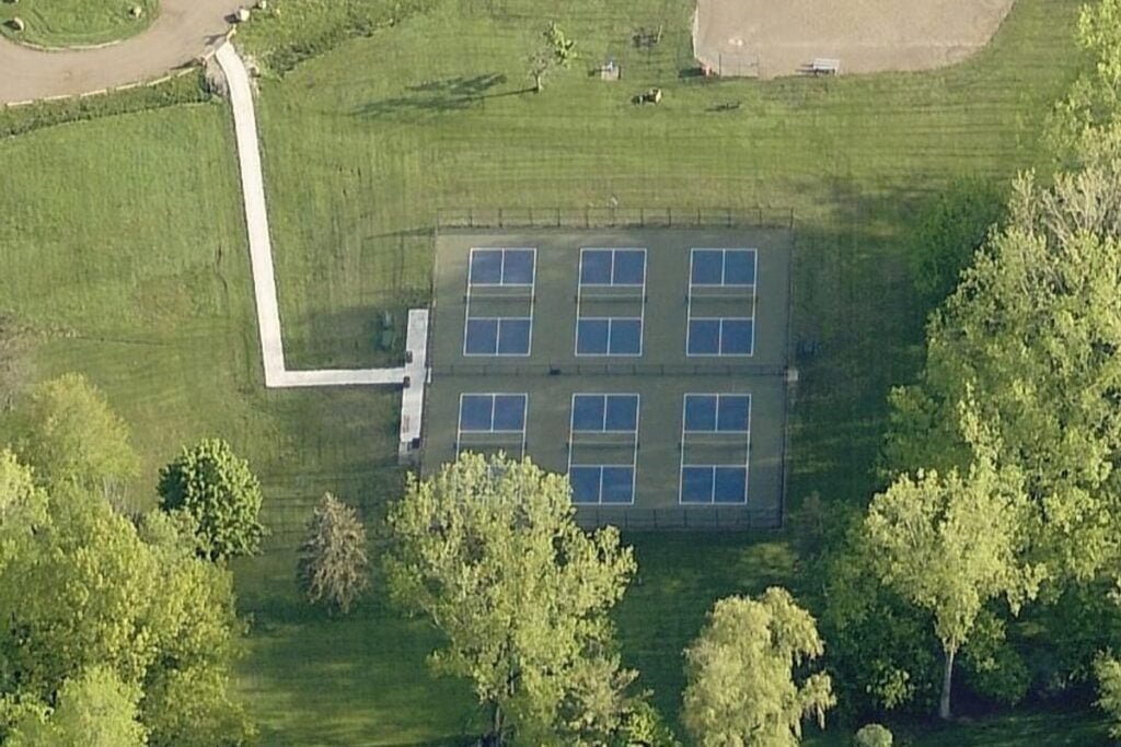 Delta Mills Park Lansing Pickleball Courts near me, pickleball Lansing, pickleball near me