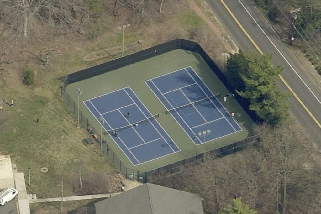 Falls Church Senior Center Falls Church Pickleball Courts near me, pickleball Falls Church, pickleball near me