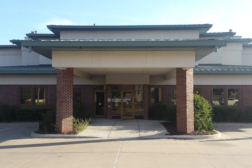 First Baptist Church Family Life Center Bartlesville Pickleball Courts near me, pickleball Bartlesville, pickleball near me