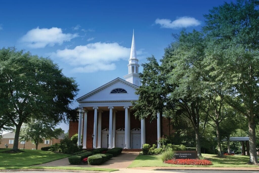 First Evangelical Church Memphis Pickleball Courts near me, pickleball Memphis, pickleball near me