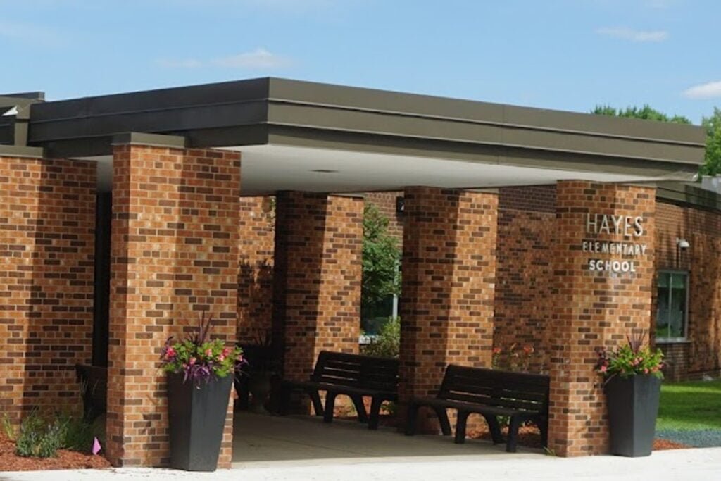 Hayes Elementary School Minneapolis Pickleball Courts near me, pickleball Minneapolis, pickleball near me