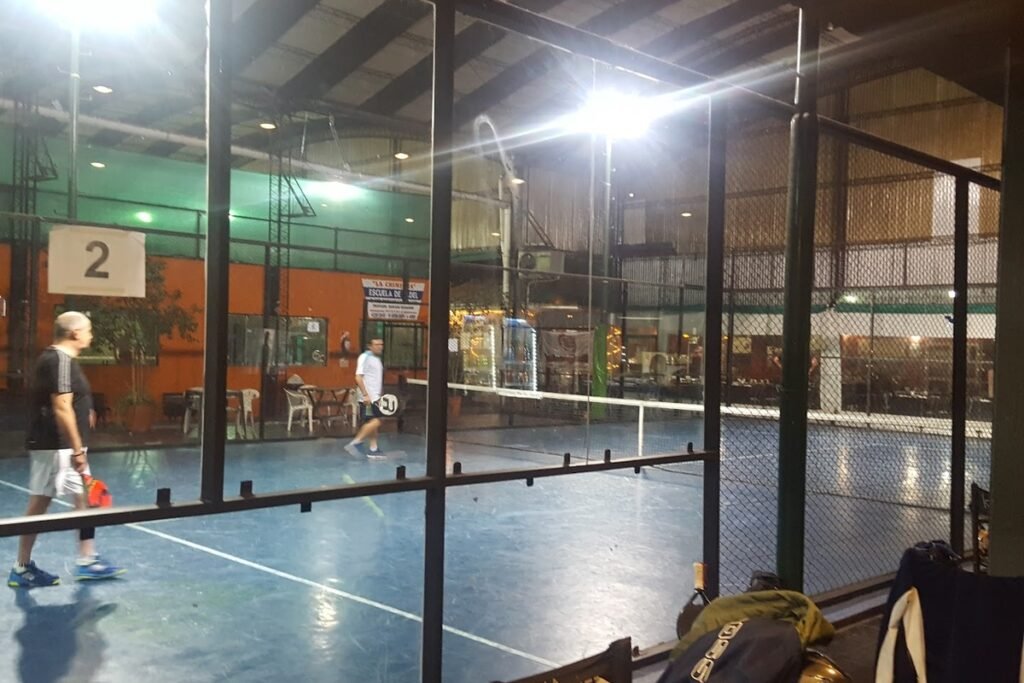 La Chimenea Club de Pádel y Pickleball San Juan Pickleball Courts near me, pickleball San Juan, pickleball near me