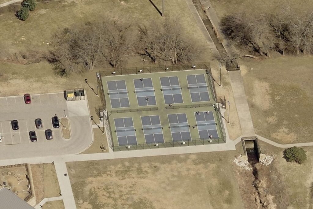 Meadowbrook Park Overland Park Pickleball Courts near me, pickleball Overland Park, pickleball near me