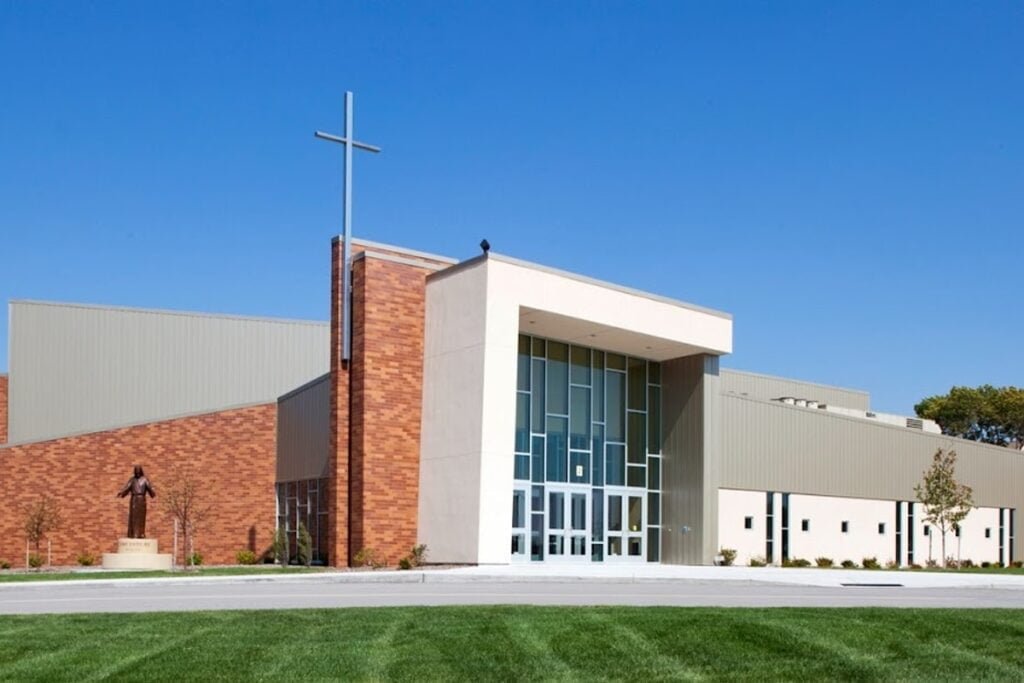 St Marks - Gym Lincoln Pickleball Courts near me, pickleball Lincoln, pickleball near me