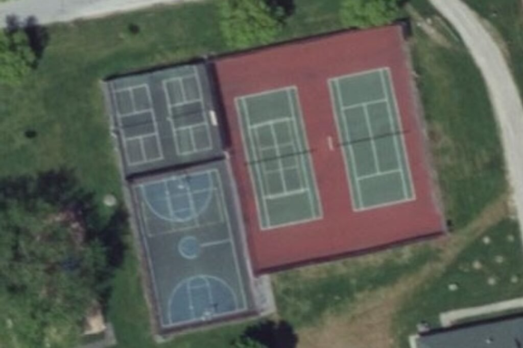 The Teen Center Middlebury Pickleball Courts near me, pickleball Middlebury, pickleball near me