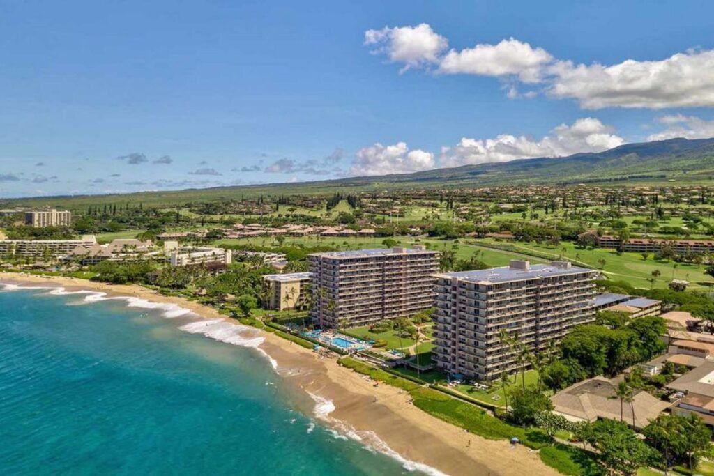 The Whaler on Ka'anapali Beach Lahaina Pickleball Courts near me, pickleball Lahaina, pickleball near me