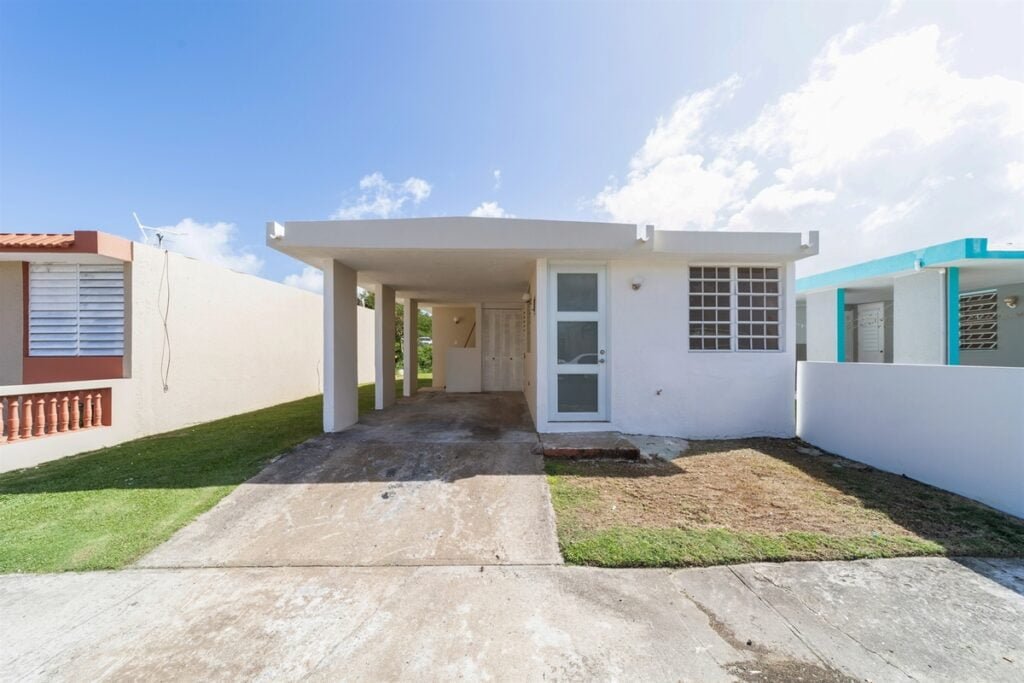 Urbanización Ciudad Cristiana Humacao Pickleball Courts near me, pickleball Humacao, pickleball near me