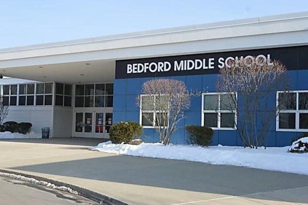 Bedford Middle School Westport Pickleball Courts near me, pickleball Westport, pickleball near me