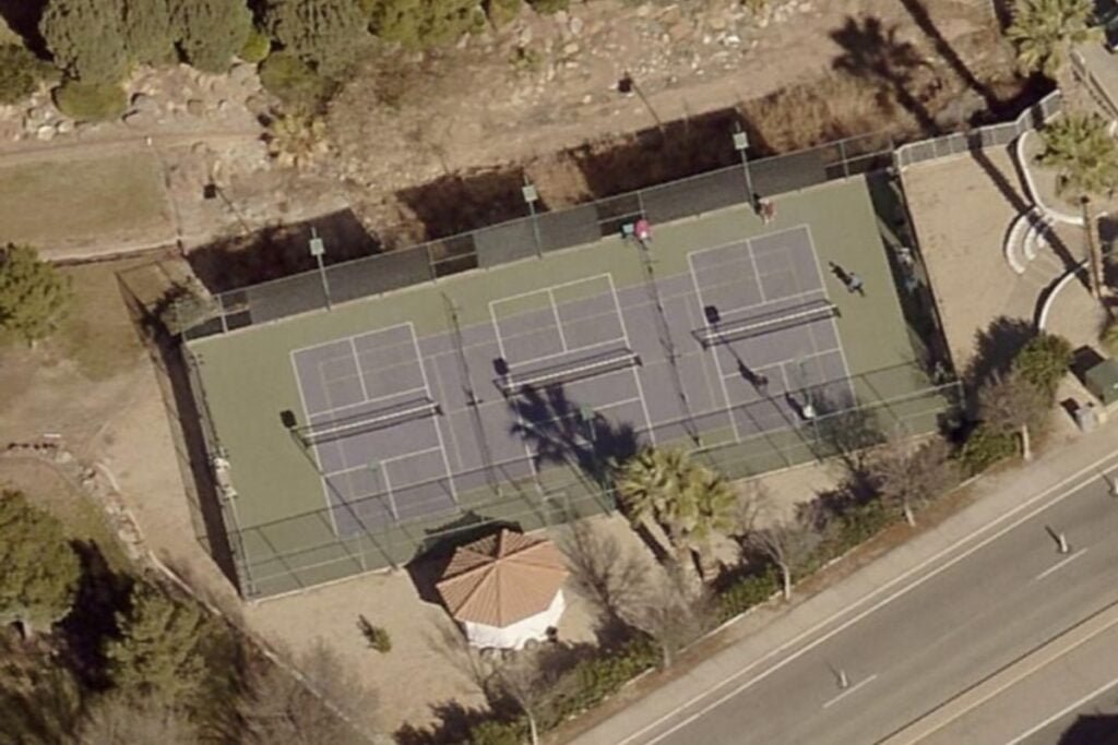 Crystal Lakes Townhomes Association St George Pickleball Courts near me, pickleball St George, pickleball near me