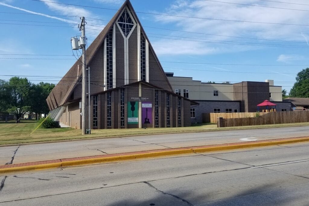 Evangel Temple Church Springfield Pickleball Courts near me, pickleball Springfield, pickleball near me