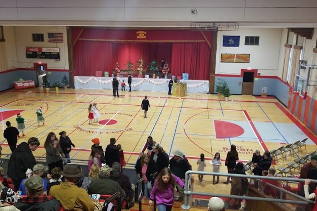 Farmington Community Center Farmington Pickleball Courts near me, pickleball Farmington, pickleball near me