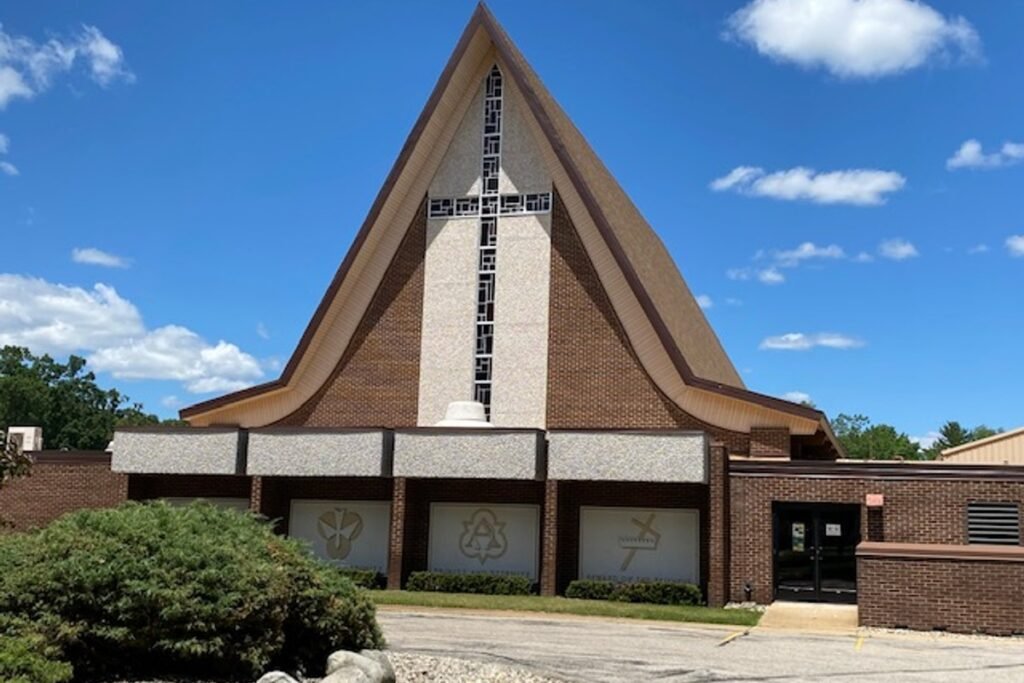 Fifth Reformed Church Muskegon Pickleball Courts near me, pickleball Muskegon, pickleball near me