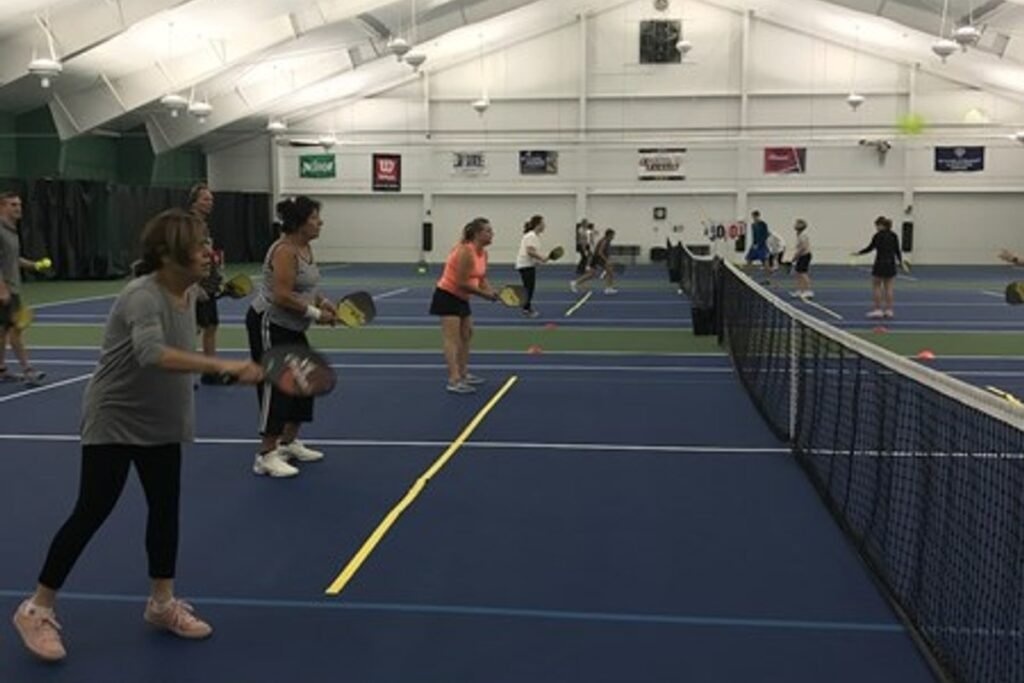 Forest View Racquet & Fitness Club Arlington Heights Pickleball Courts near me, pickleball Arlington Heights, pickleball near me