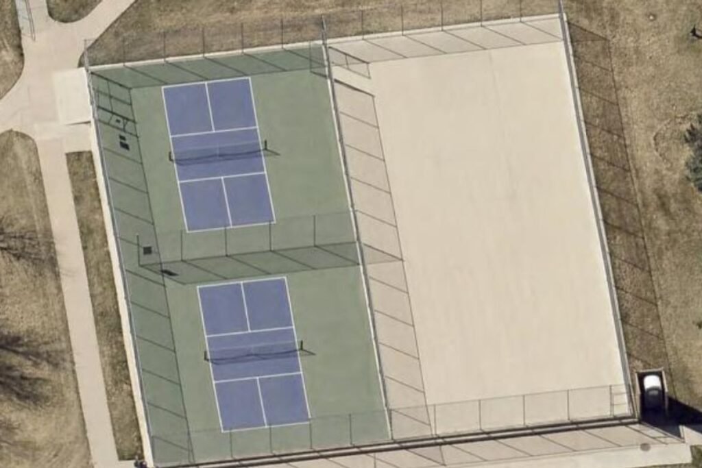 Highland Hollows Park Aurora Pickleball Courts near me, pickleball Aurora, pickleball near me