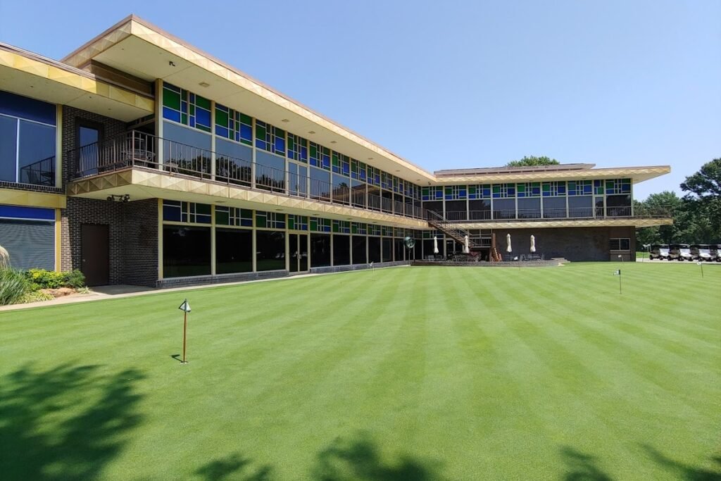 Hillcrest Country Club Bartlesville Pickleball Courts near me, pickleball Bartlesville, pickleball near me