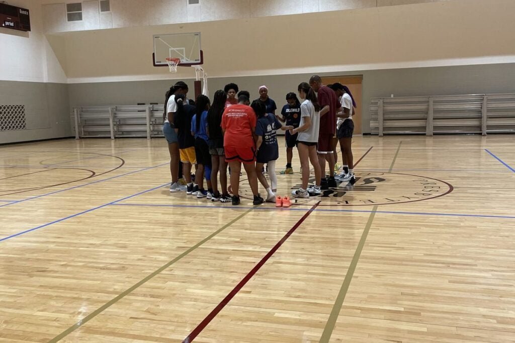 Idlewild Presbyterian Church Memphis Pickleball Courts near me, pickleball Memphis, pickleball near me