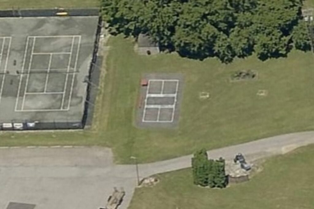 Lancaster Tennis and Yacht Club Lancaster Pickleball Courts near me, pickleball Lancaster, pickleball near me