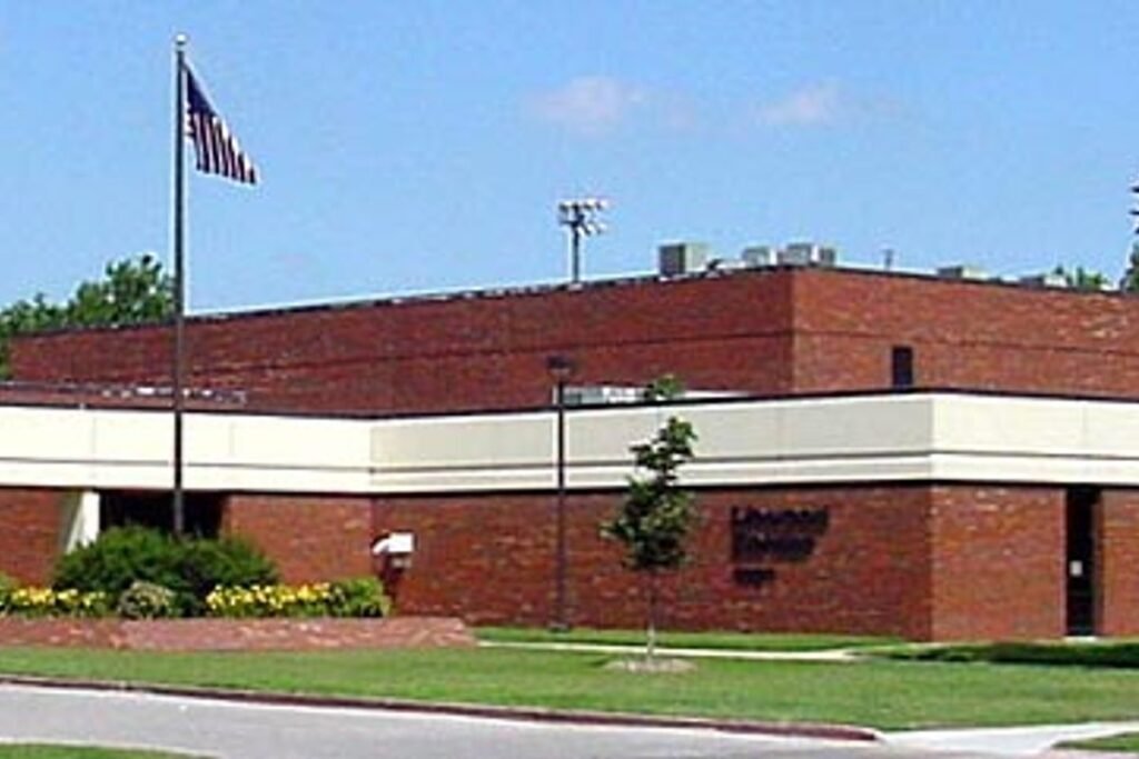 Linwood Recreation Center Wichita Pickleball Courts near me, pickleball Wichita, pickleball near me