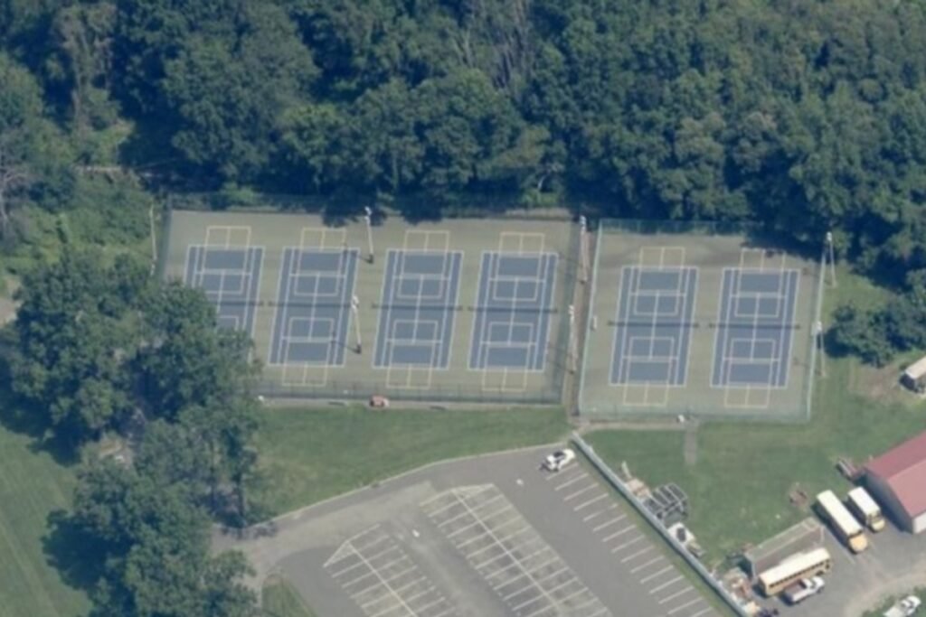 Madison High School2 Madison Pickleball Courts near me, pickleball Madison, pickleball near me