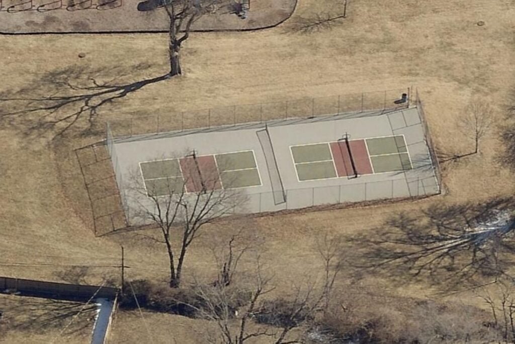 Meadowbrook Park Kansas City Pickleball Courts near me, pickleball Kansas City, pickleball near me