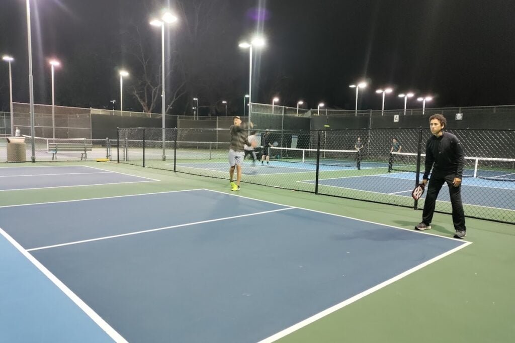 North Lake Tennis Club Irvine Pickleball Courts near me, pickleball Irvine, pickleball near me