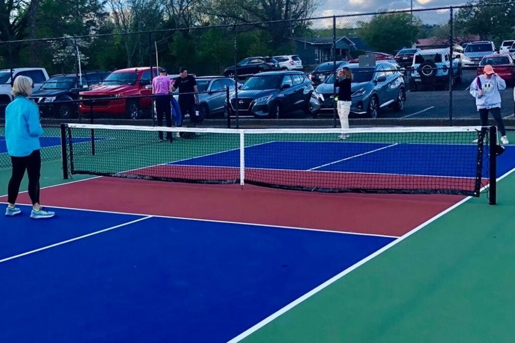 Oxford Lake Dedicated Courts Oxford Pickleball Courts near me, pickleball Oxford, pickleball near me