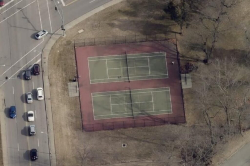 Plexpod Westport Commons Kansas City Pickleball Courts near me, pickleball Kansas City, pickleball near me