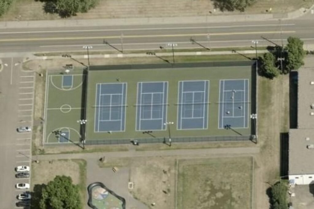 Plymouth Middle School Minneapolis Pickleball Courts near me, pickleball Minneapolis, pickleball near me