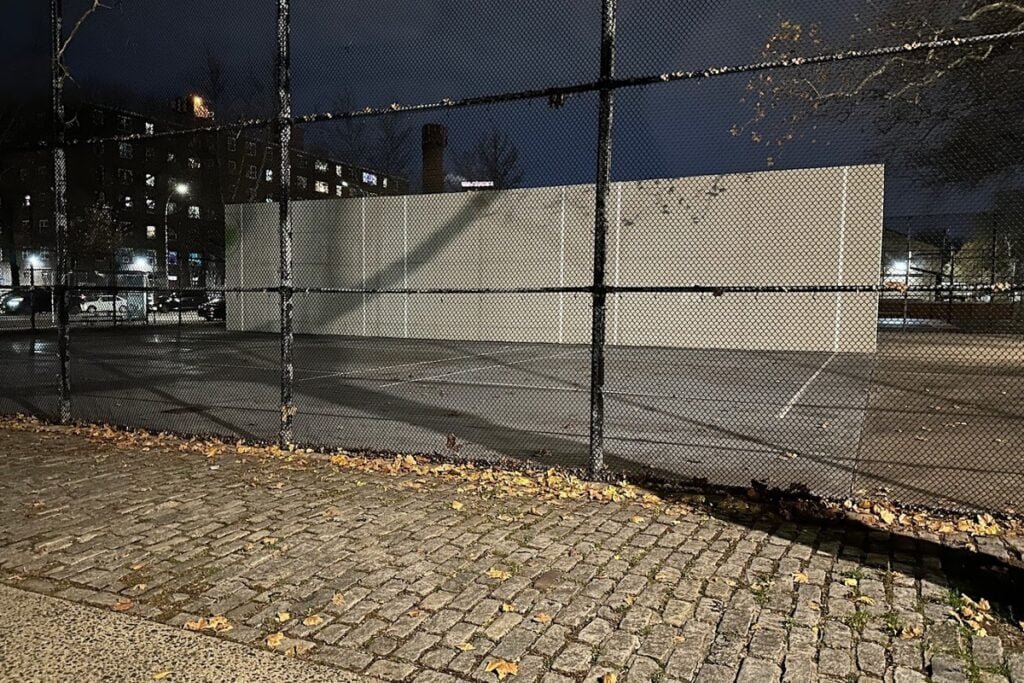 Ravenswood Playground New York Pickleball Courts near me, pickleball New York, pickleball near me