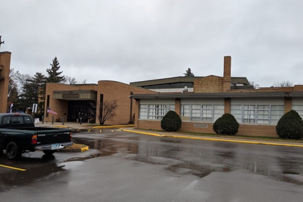 St Peter's Catholic Church Minneapolis Pickleball Courts near me, pickleball Minneapolis, pickleball near me