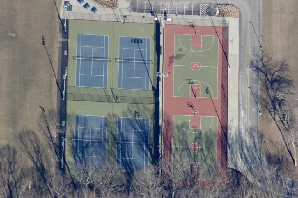 Barrington Middle School Outdoor Pickleball Courts Barrington Pickleball Courts near me, pickleball Barrington, pickleball near me