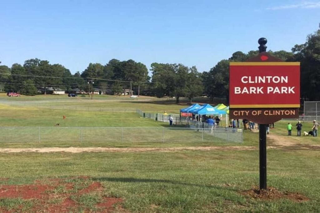 Clinton Bark Park Clinton Pickleball Courts near me, pickleball Clinton, pickleball near me