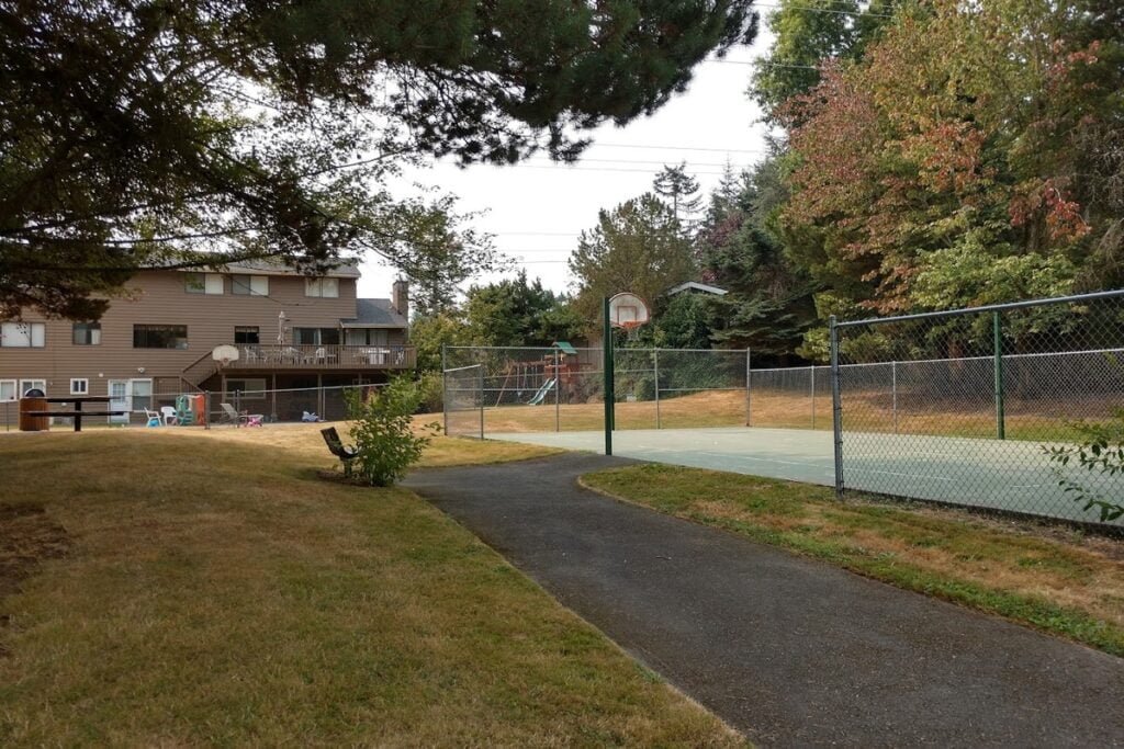 Conifer View Park Bothell Pickleball Courts near me, pickleball Bothell, pickleball near me