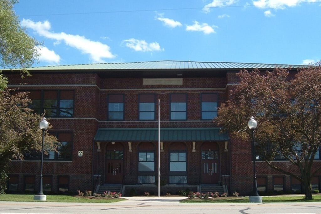 Elizabeth Township Community Center Troy Pickleball Courts near me, pickleball Troy, pickleball near me