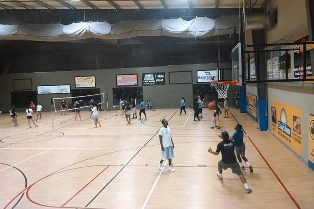 Epic Sports Lodge Independence Pickleball Courts near me, pickleball Independence, pickleball near me