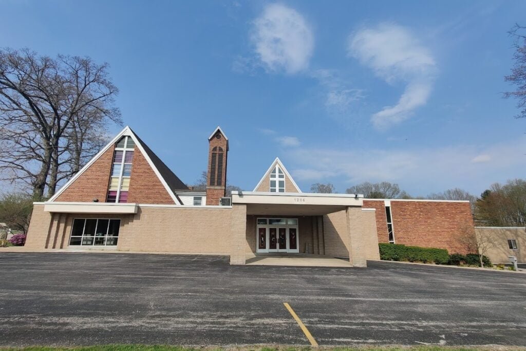 First Lutheran Church (ELCA) Muskegon Pickleball Courts near me, pickleball Muskegon, pickleball near me