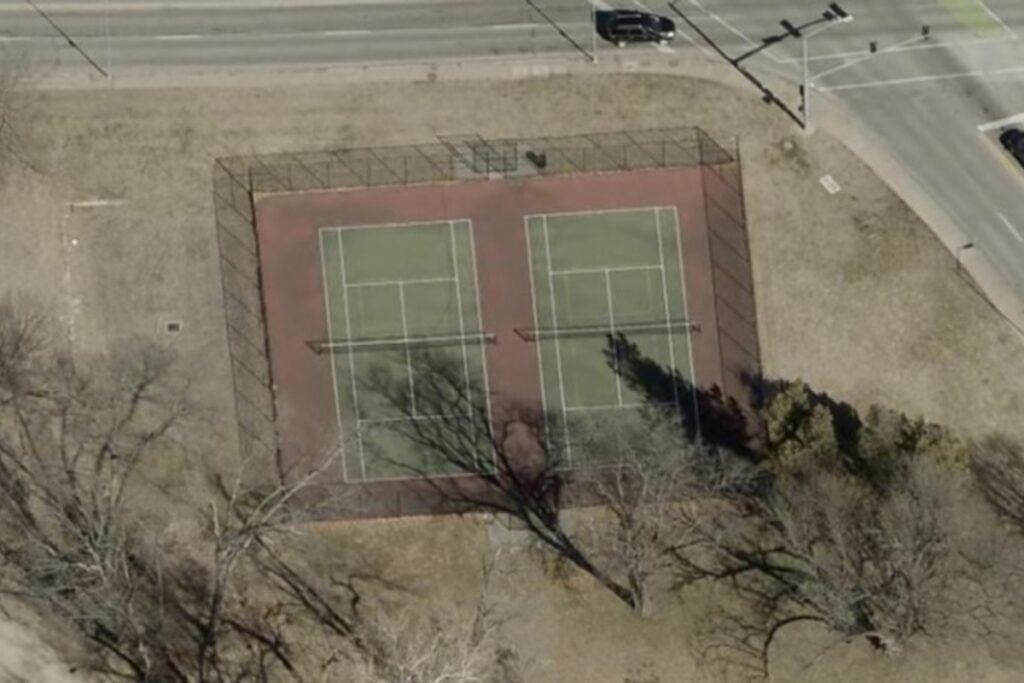 Gillham Road Tennis Courts Kansas City Pickleball Courts near me, pickleball Kansas City, pickleball near me