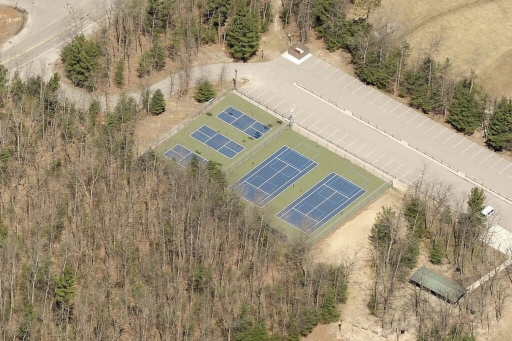 Grace Macdonald Park Traverse City Pickleball Courts near me, pickleball Traverse City, pickleball near me