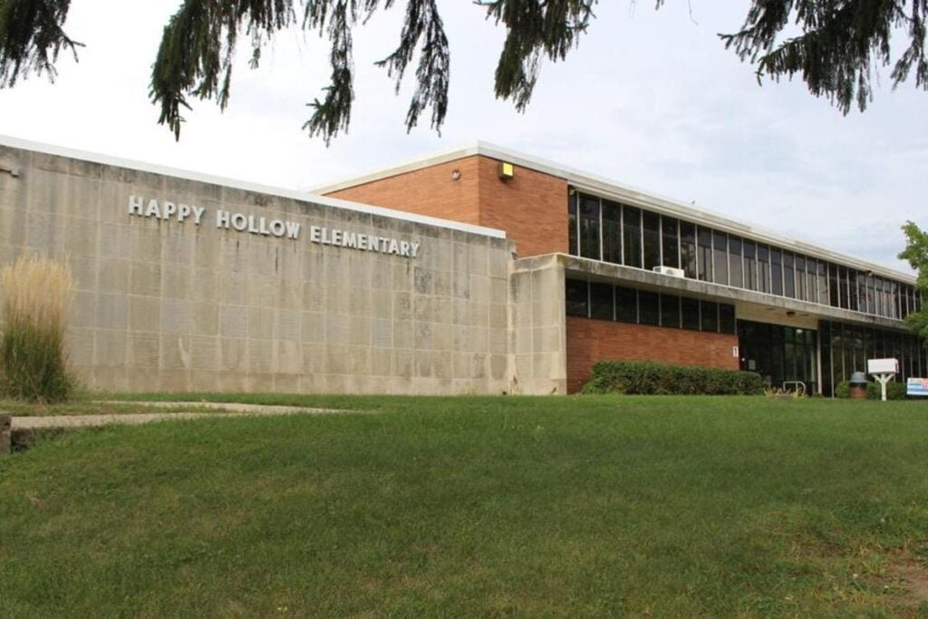 Happy Hollow Elementary School West Lafayette Pickleball Courts near me, pickleball West Lafayette, pickleball near me