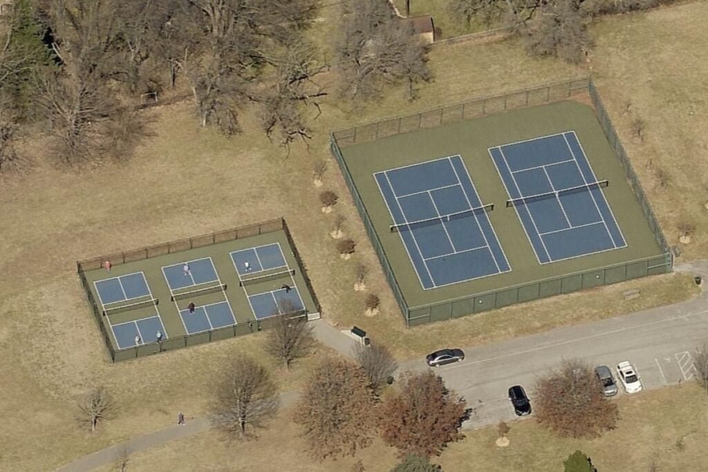 Hounz Lane Park Louisville Pickleball Courts near me, pickleball Louisville, pickleball near me