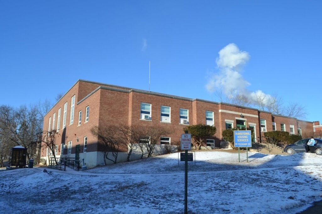 Howard Recreation Center Concord Pickleball Courts near me, pickleball Concord, pickleball near me