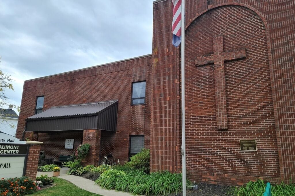 La Grange Community Center La Grange Pickleball Courts near me, pickleball La Grange, pickleball near me